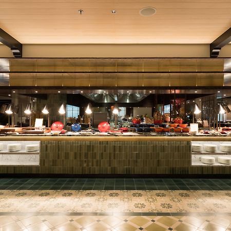 Mai House Saigon Hotel Cidade de Ho Chi Minh Exterior foto The buffet at the hotel