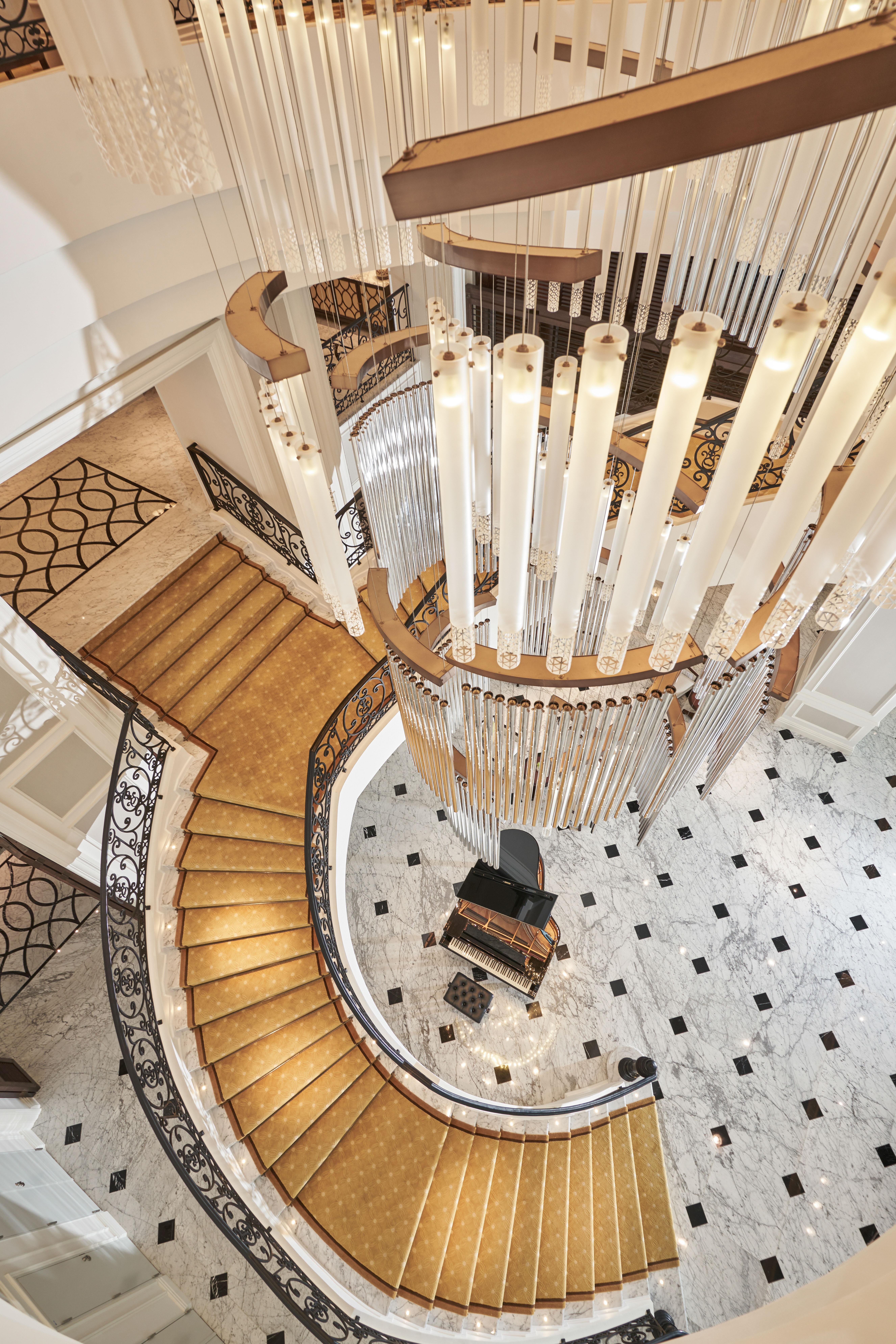 Mai House Saigon Hotel Cidade de Ho Chi Minh Exterior foto The staircase
