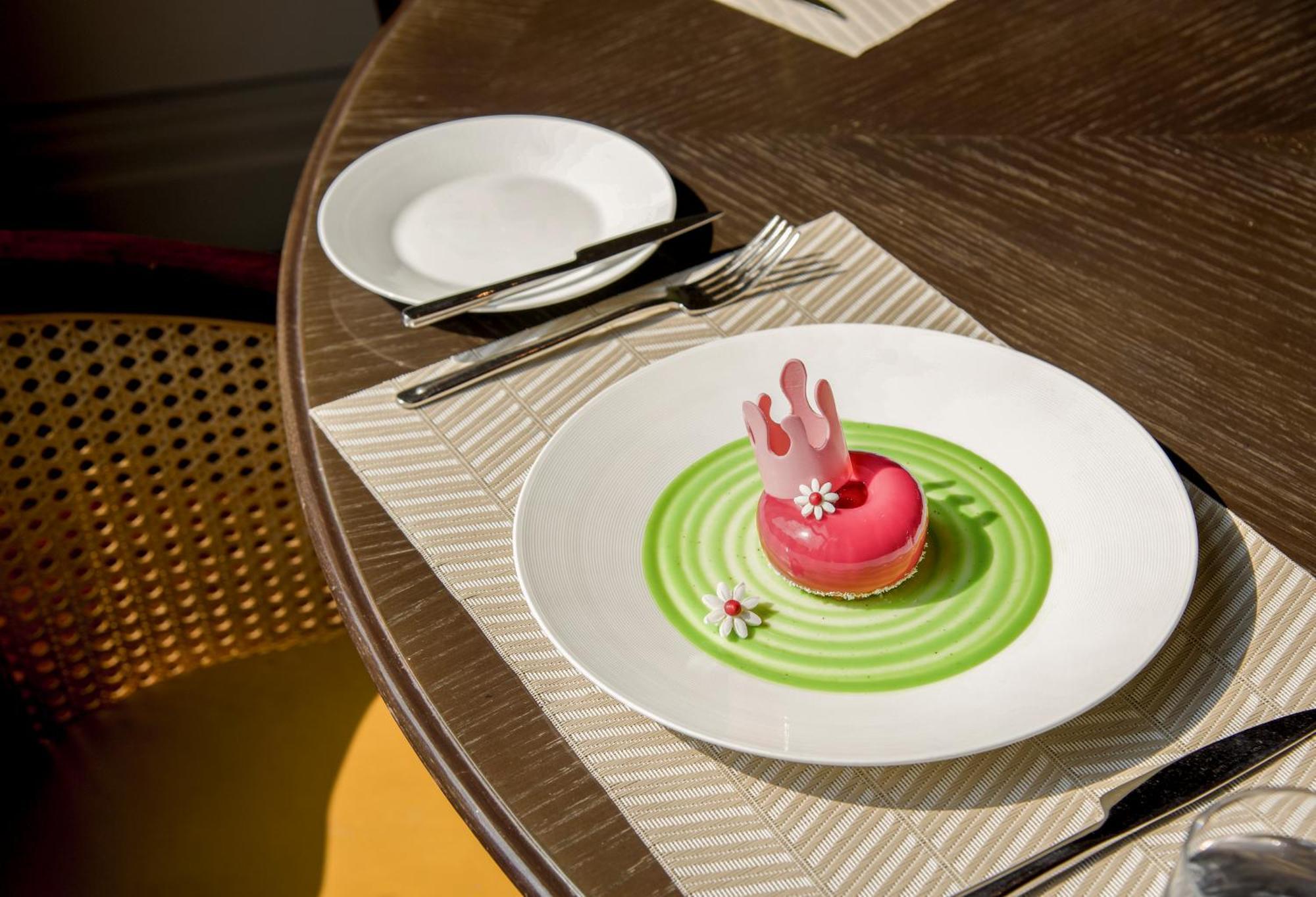 Mai House Saigon Hotel Cidade de Ho Chi Minh Exterior foto A dessert